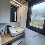 Tiny House Au Coeur D'une Petite Cité De Caractère à Chalet Saulges