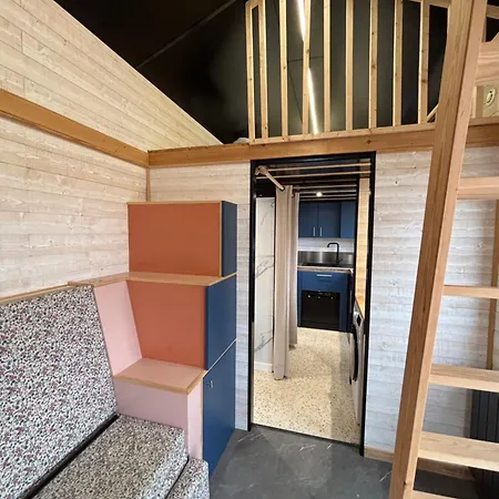 Tiny House Au Coeur D'une Petite Cite De Caractere A Luxury tent Saulges