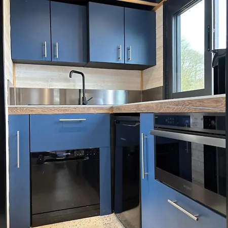 Tiny House Au Coeur D'une Petite Cite De Caractere A