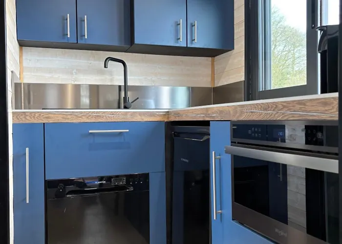 Tiny House Au Coeur D'une Petite Cité De Caractère à